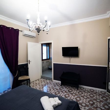 Bed and Breakfast Barocco Al Centro Катания Экстерьер фото